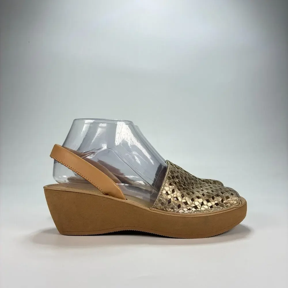 Kenneth Cole Reaction Fine Glass 2 Gold Laser Cut Wedge Sandals Womens Siz7.5M